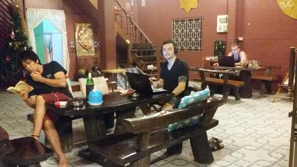 Sangjun Guesthouse Trat Buitenkant foto