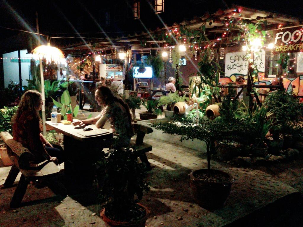 Sangjun Guesthouse Trat Buitenkant foto