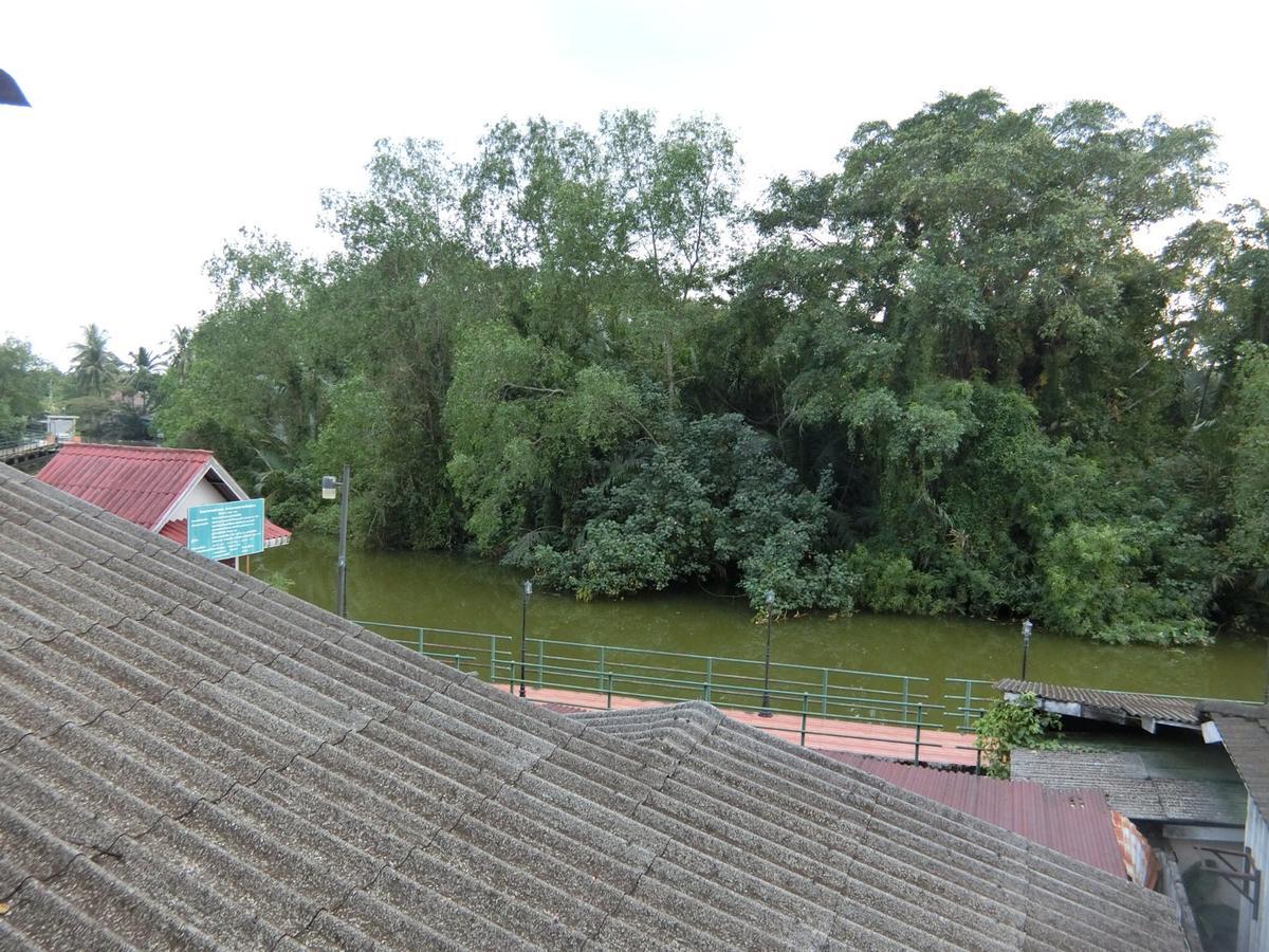 Sangjun Guesthouse Trat Buitenkant foto