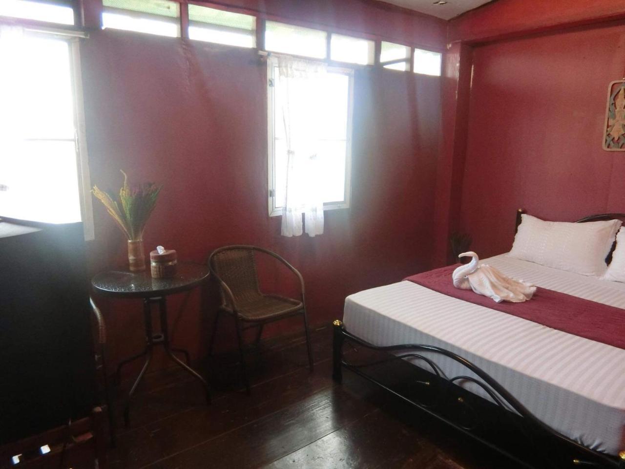 Sangjun Guesthouse Trat Buitenkant foto